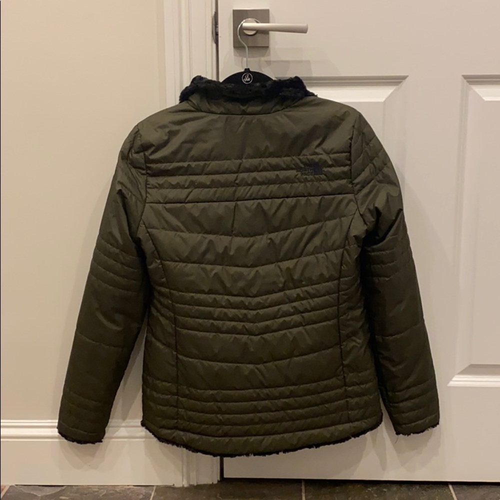 BRAND NEW NORTH FACE REVERSIBLE JACKET - Picture 4 of 6